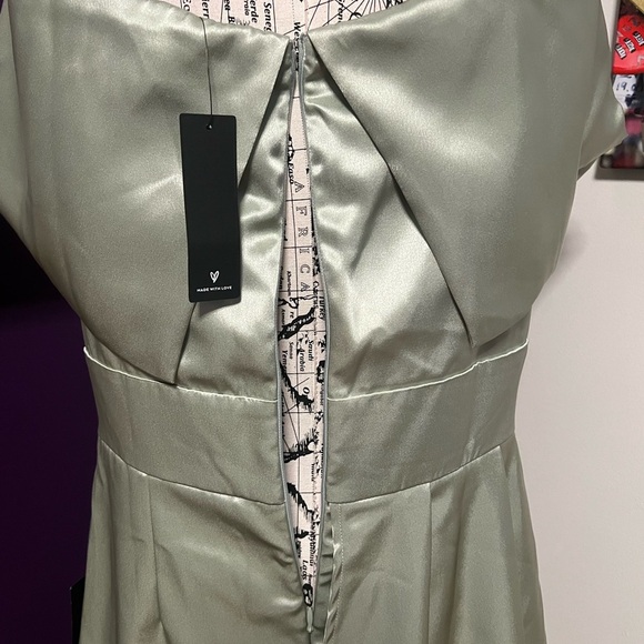 Lulus NWT Sage Colored Short Sleeve Dress - Picture 8 of 11